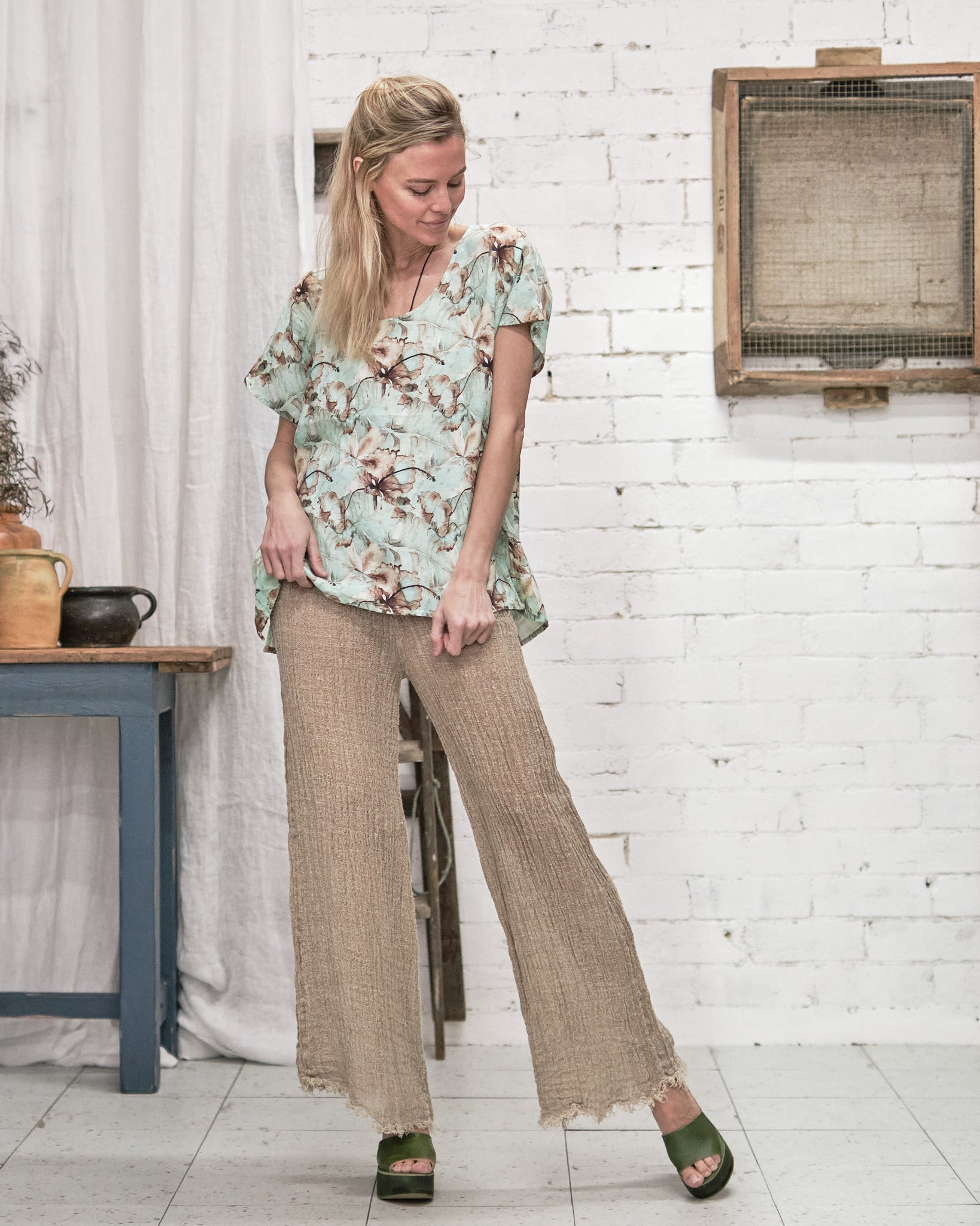 Camicia Arnica Hibiscus Naturale CAMICIA ARNICA HIBISCUS 12 Bottega Di Brunella 