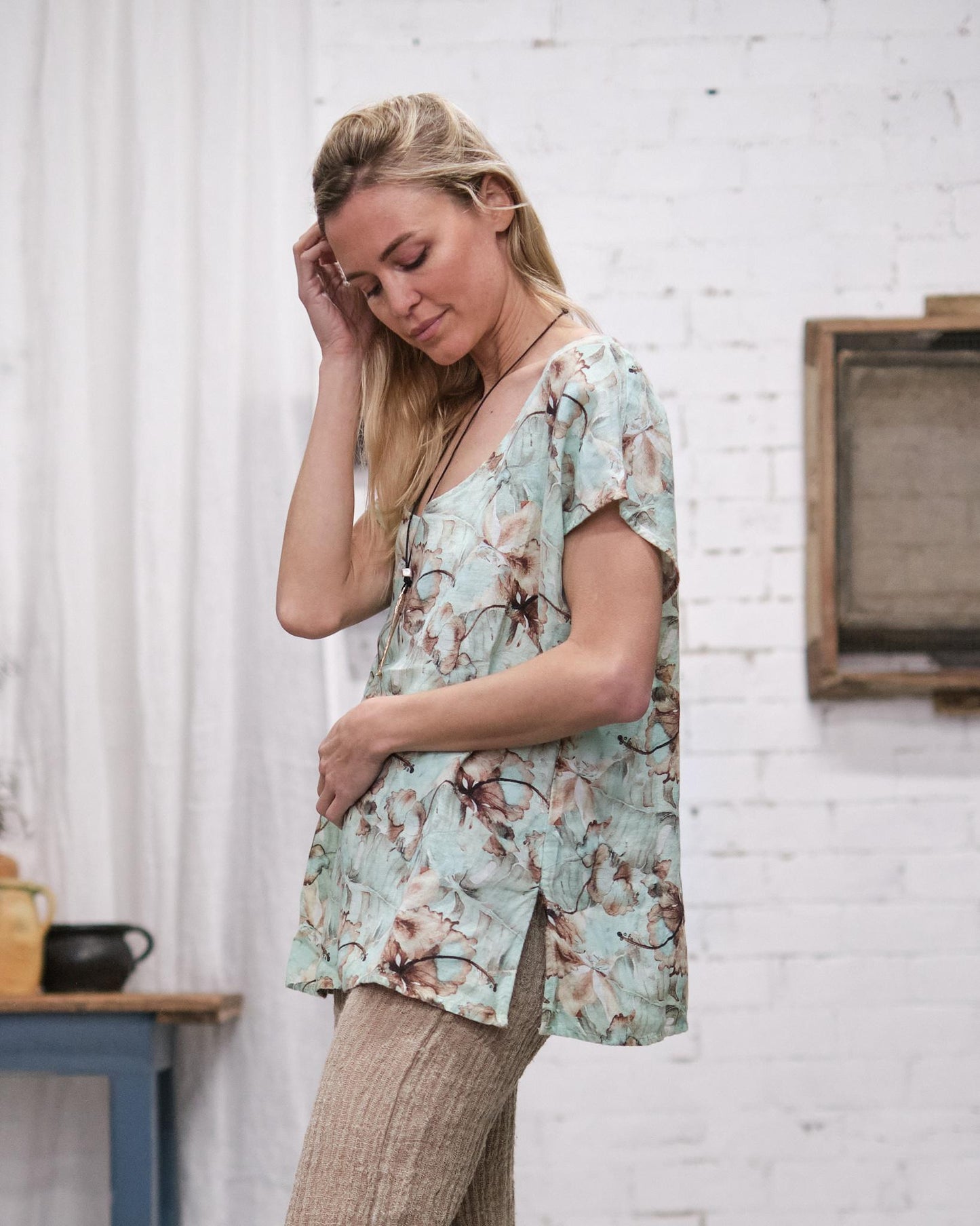Camicia Arnica Hibiscus Naturale CAMICIA ARNICA HIBISCUS 12 Bottega Di Brunella 